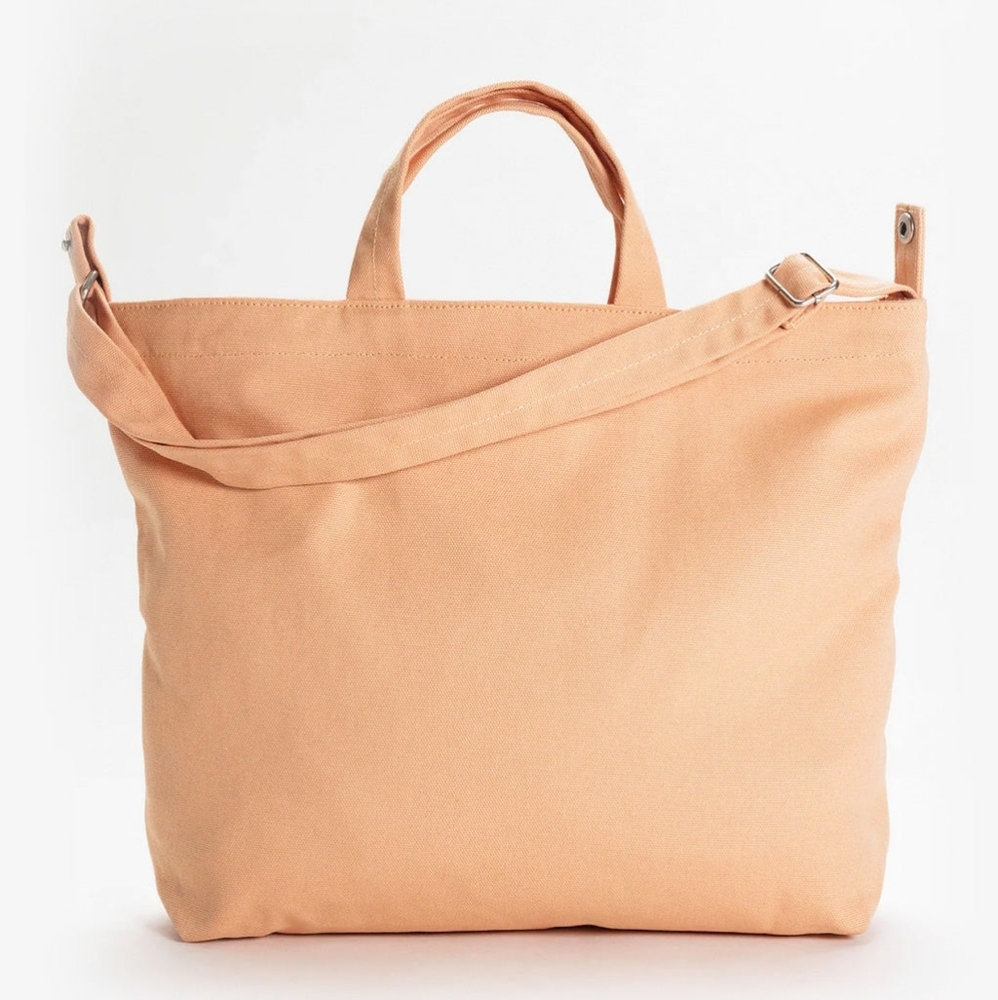 NWT BAGGU Horiztonal Zip Duck Bag